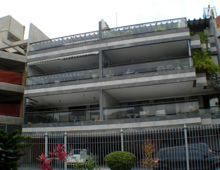 Fachada do Sabiá