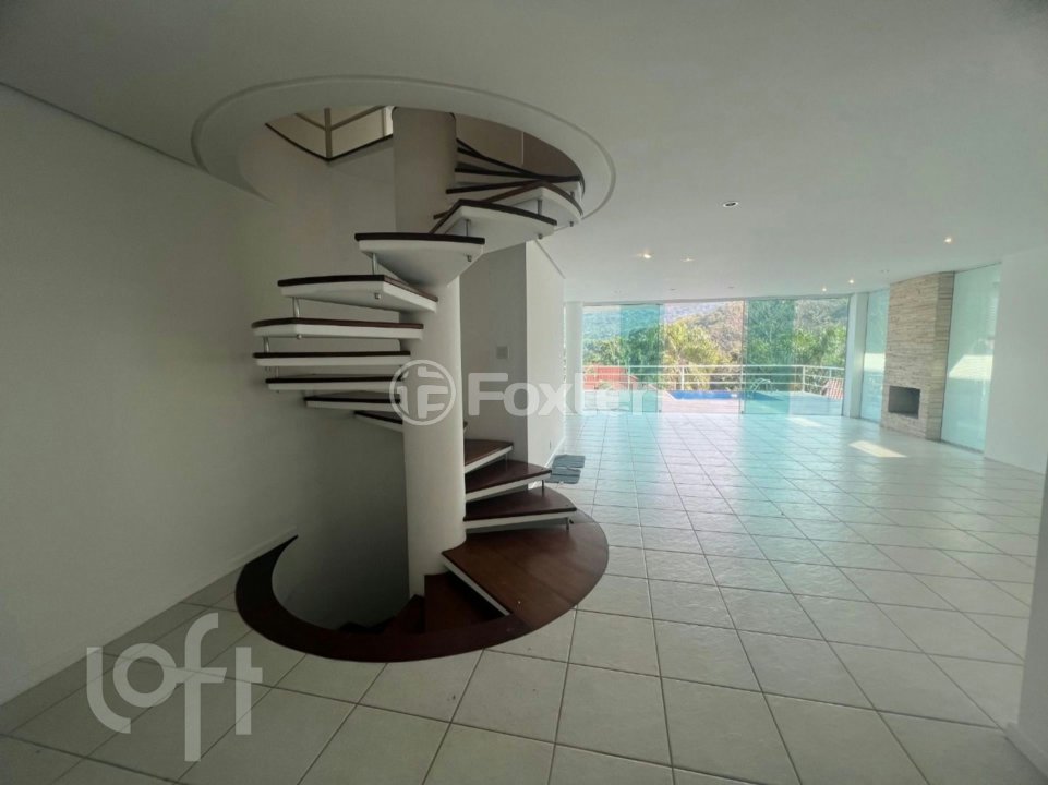 6715694f