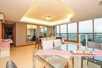 apartment em Rua Primeiro de Janeiro, Três Figueiras - Porto Alegre - RS