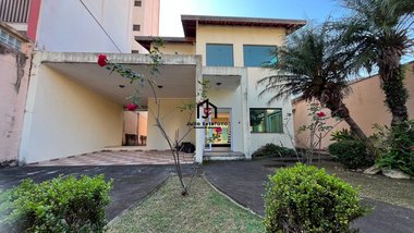 house em Rua Bento Vieira de Moura, Centro - Taubaté - SP
