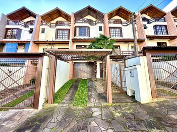 house em Rua Padre Pedro F. Piccoli, Vinhedos - Caxias do Sul - RS