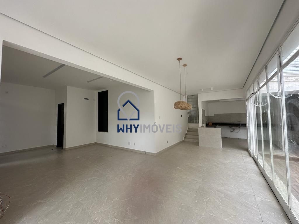 Casa com 5 quartos — Santo Antônio, Belo Horizonte