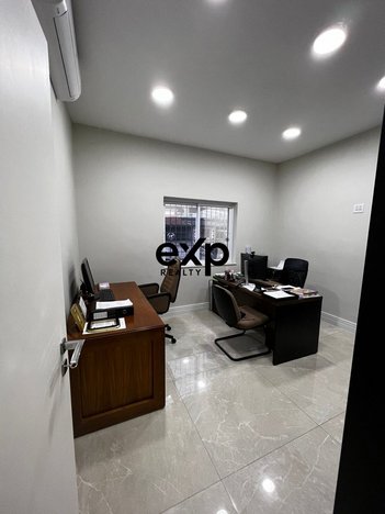 commercial_building em Rua Roque Petrella, Vila Cordeiro - São Paulo - SP