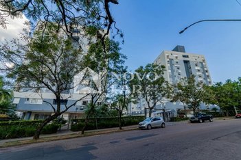 apartment em Avenida General Barreto Viana, Chácara das Pedras - Porto Alegre - RS