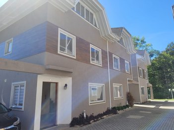 house em Rua Rubens Alceu Túlio, Boa Vista - Curitiba - PR