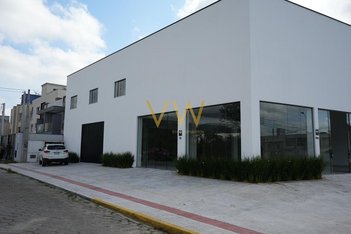 industrial em Rua Jesuíno Anastácio Pereira, Areias - Camboriú - SC