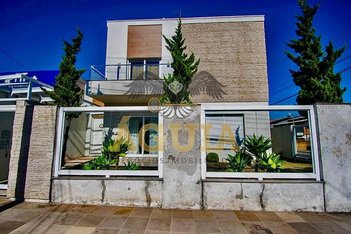 house em Doutor José Caetano de Mello Filho, Nossa Senhora de Fátima - Caxias do Sul - RS