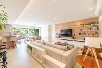 apartment em Rua Cândido Silveira, Auxiliadora - Porto Alegre - RS