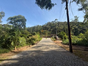 land_lot em Estrada Doutor Rogério de Moura Estevão, Albuquerque - Teresópolis - RJ