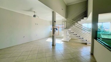 commercial_property em Rua Bernardino de Campos, Brás - Mococa - SP