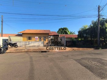 house em Rua Francisco Bernardino Leite, Califórnia - Londrina - PR