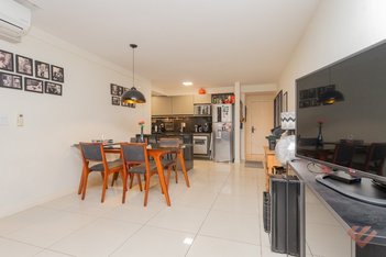 apartment em Avenida Presidente Juscelino Kubitschek de Oliveira, Centro - Pelotas - RS
