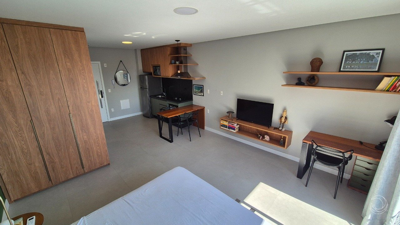Studio 4