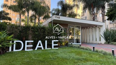 apartment em Rua João Alencar Guimarães, Campo Comprido - Curitiba - PR