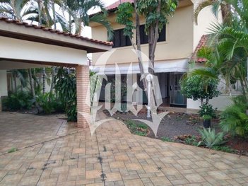 house em Rua Michigan, Iguaçu - Londrina - PR