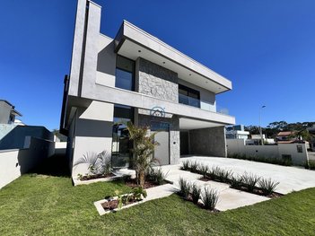 house em Avenida Red Park, São João do Rio Vermelho - Florianópolis - SC