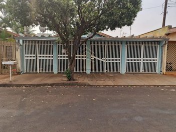 house em Rua Alberto Benvegnú, Conjunto Habitacional Antônio Costa Patrão - Sertãozinho - SP