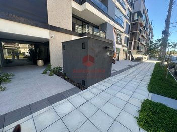 apartment em Rua dos Polvos, Jurerê - Florianópolis - SC
