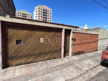 house em Rua Alberto Saí, Vila Vianelo - Jundiaí - SP