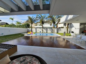 house em Avenida dos Búzios, Jurerê Internacional - Florianópolis - SC