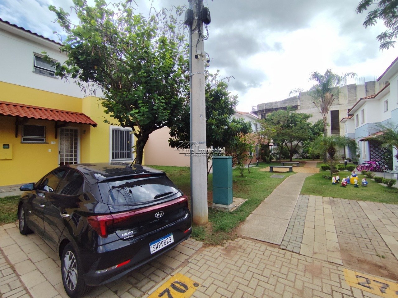 WhatsApp Image 2025-11-10 at 15.40