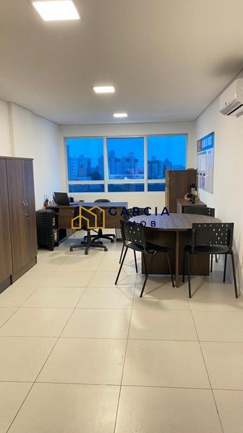 apartment em Rua Prefeito Dib Cherem, Capoeiras - Florianópolis - SC