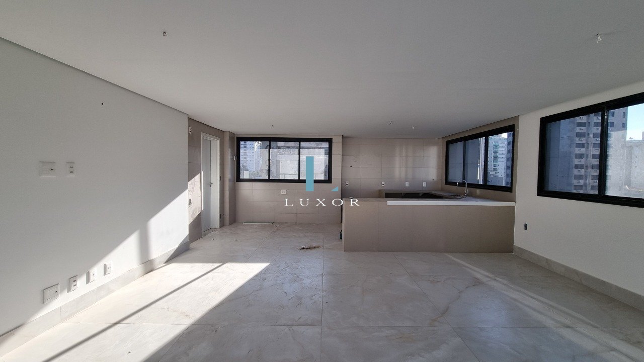 Apartamento 04 suites Lourdes Venda