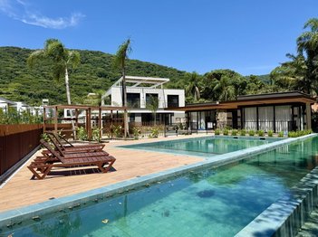 house em Rua Laurindo Januário da Silveira, Lagoa da Conceição - Florianópolis - SC