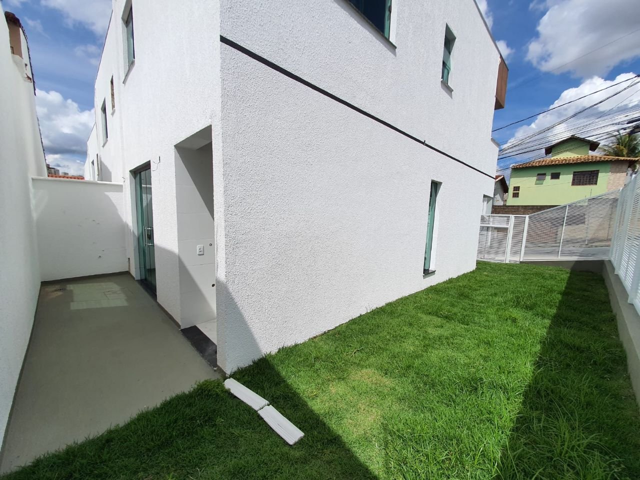 Casa com 3 quartos — Santa Amélia, Belo Horizonte