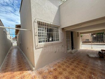 house em Rua Oswaldo Cruz, Vila Santa Terezinha - Jaú - SP