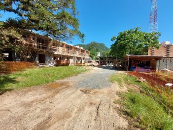 house em Avenida Antônio Borges dos Santos, Armação do Pântano do Sul - Florianópolis - SC