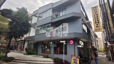 commercial_property em Calçada das Tulipas, Condomínio Centro Comercial Alphaville - Barueri - SP