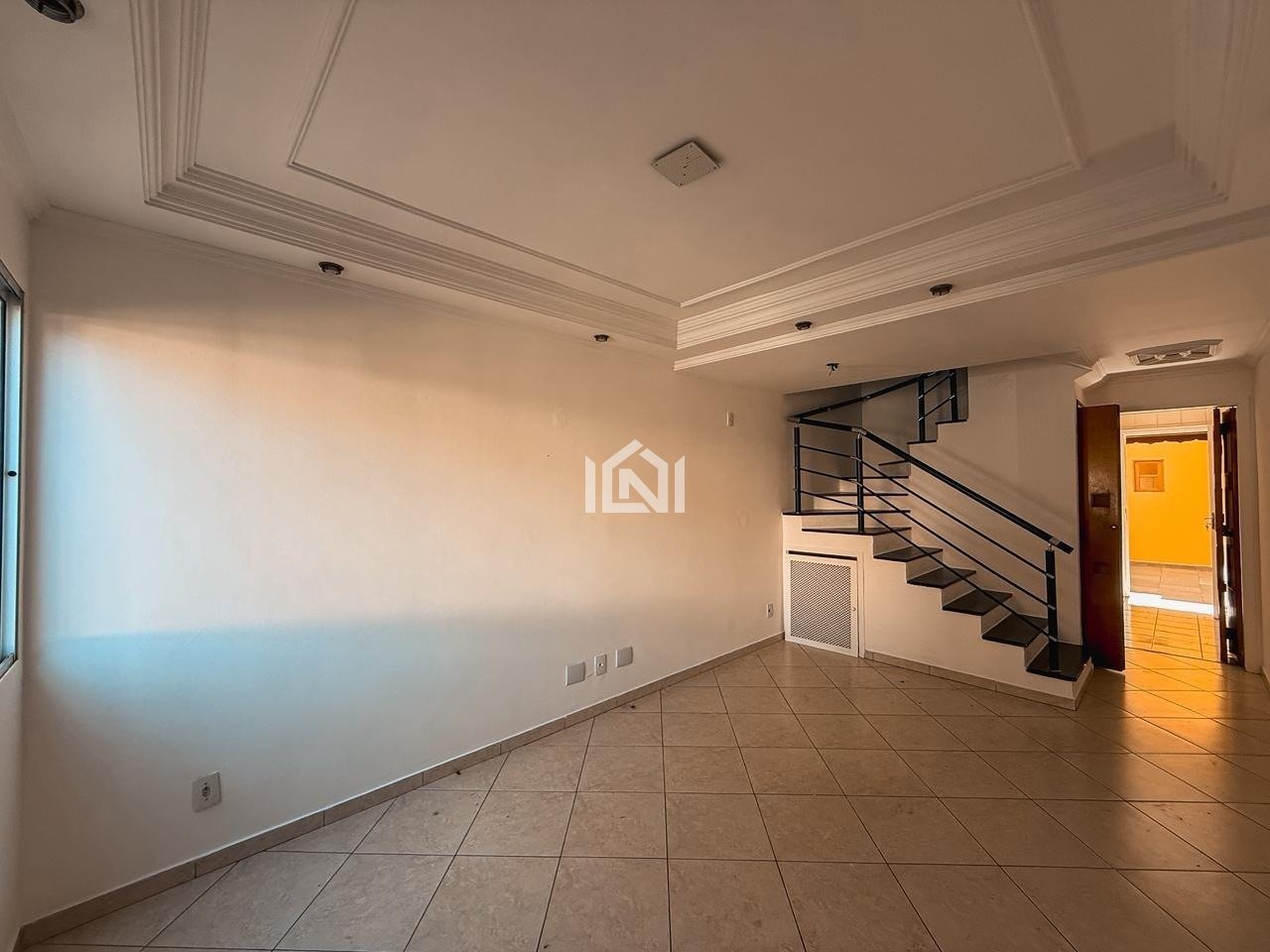 casa a venda no condominio jardim europa - sala para 2 ambientes