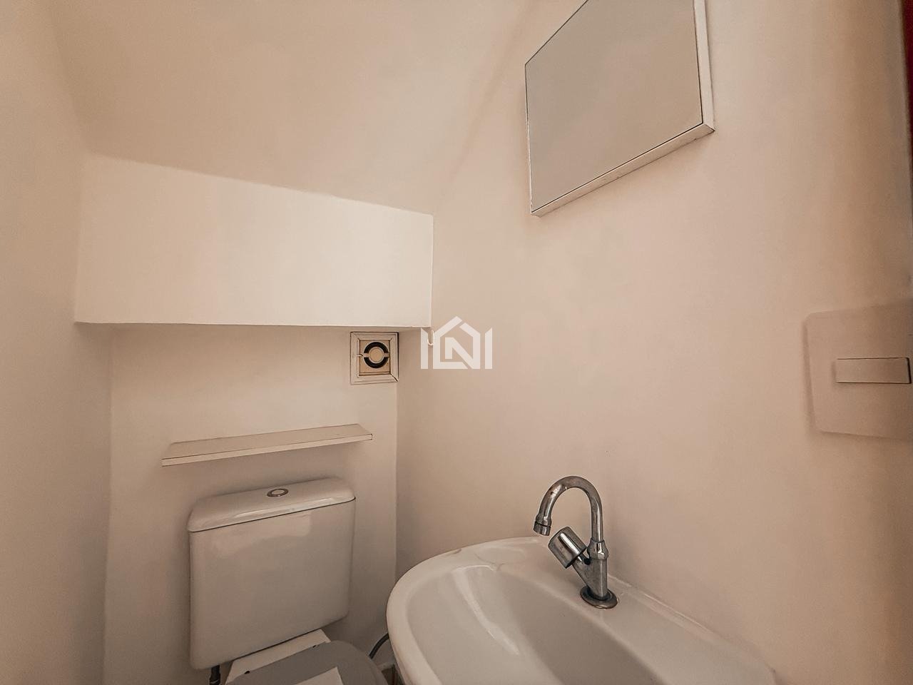 casa a venda no condominio jardim europa - lavabo