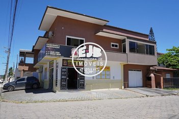 office em Avenida Emanoel Pinto, Centro - Balneário Piçarras - SC