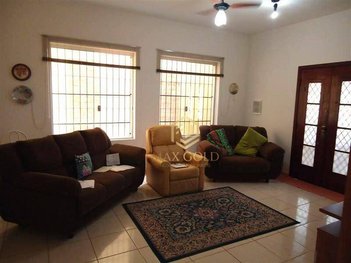 house em Avenida José Antônio de Barros, Jardim Santa Clara - Taubaté - SP
