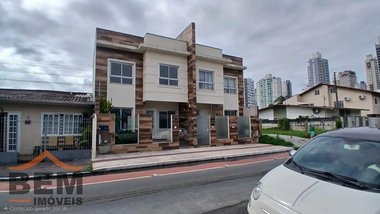 house em Rua 3000, Centro - Balneário Camboriú - SC