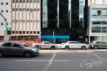 business em Visconde de Nacar, Centro - Curitiba - PR