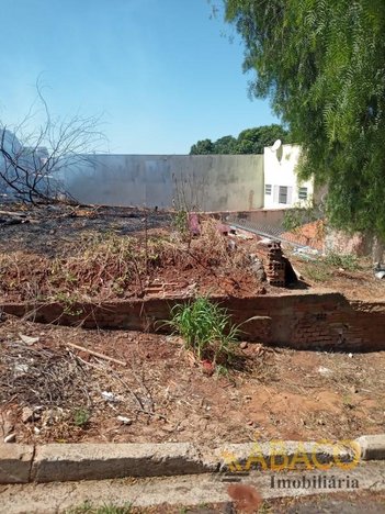 land_lot em Rua Hermínio Bernasconi, Jardim Beatriz - São Carlos - SP