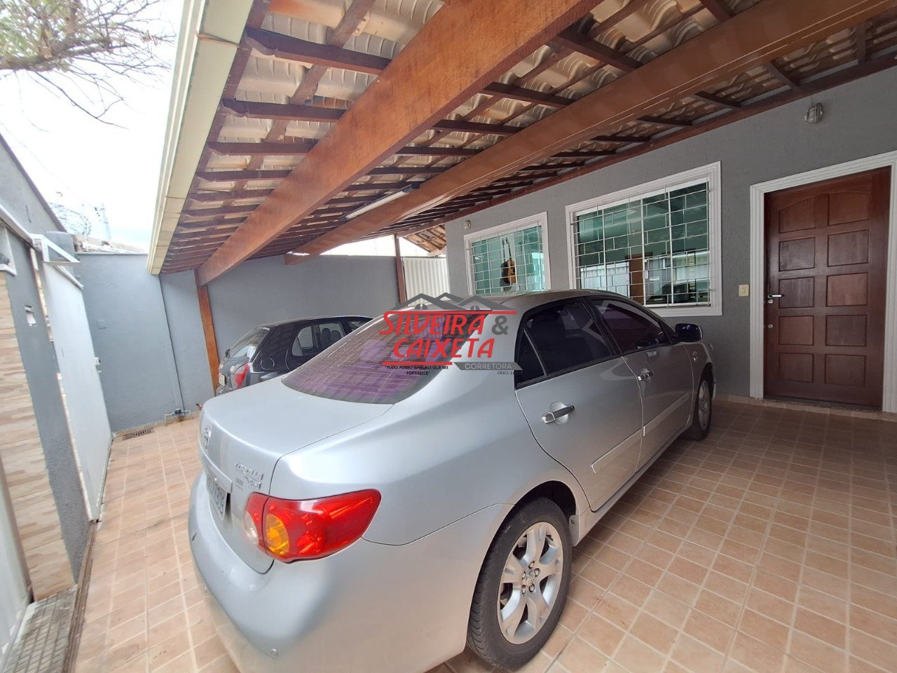 Casa com 3 quartos — Santa Mônica, Belo Horizonte