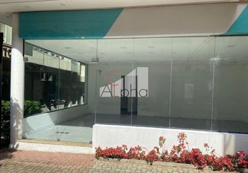 commercial_property em Calçada dos Lírios, Condomínio Centro Comercial Alphaville - Barueri - SP
