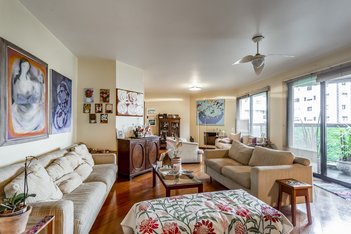 apartment em Rua Pascoal Vita, Vila Madalena - São Paulo - SP