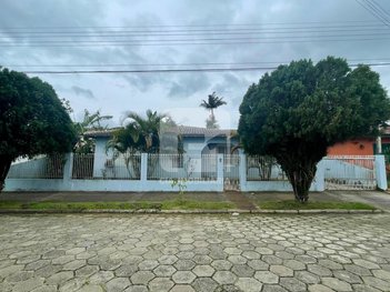 house em Rua Comandante Ademar Nunes Pires, Córrego Grande - Florianópolis - SC