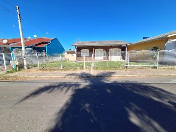 house em Rua Pereira de Vasconcelos, Ipiranga - Sapucaia do Sul - RS