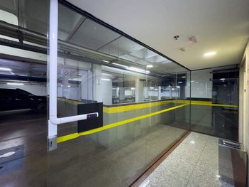 business em SIG Quadra 4, Zona Industrial - Brasília - DF