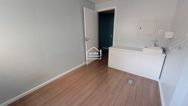 office em Rua Victor Meirelles, Campinas - São José - SC