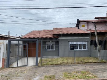 house em Rua Padre Alois Kades S J, Vila Ipiranga - Porto Alegre - RS