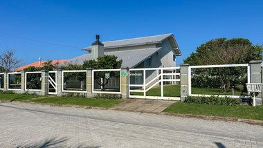 house em Rua Ametista, Rainha do Mar - Xangri-Lá - RS