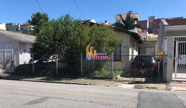 house em Rua Maria Helena Kretzer, Praia Comprida - São José - SC