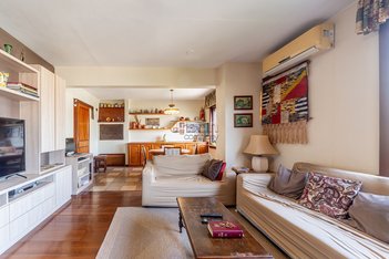 apartment em Rua Santa Cecília, Rio Branco - Porto Alegre - RS